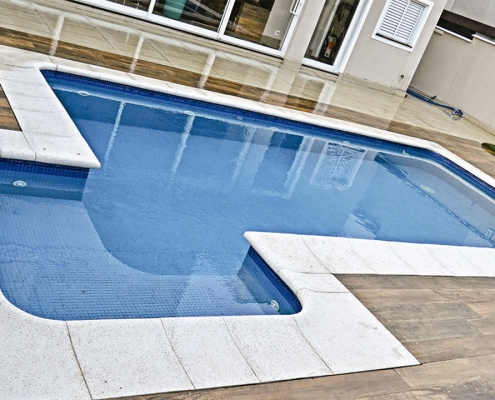 Deck de Concreto para Piscina