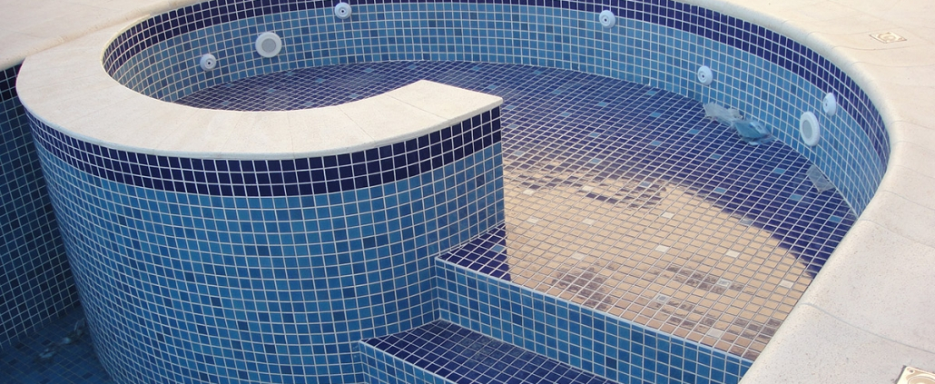 piso para borda de piscina