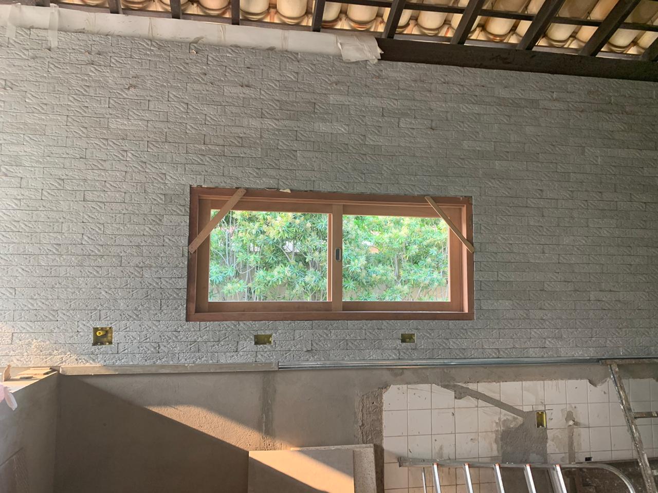 Brick Luce